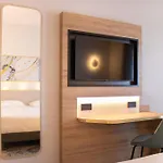 Brit Centre - Le Valentre Hotel