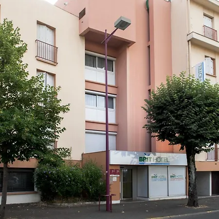 Brit Centre - Le Valentre 3*