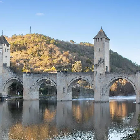Brit Centre - Le Valentre Hotel Cahors