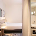 Brit Centre - Le Valentre 카오르