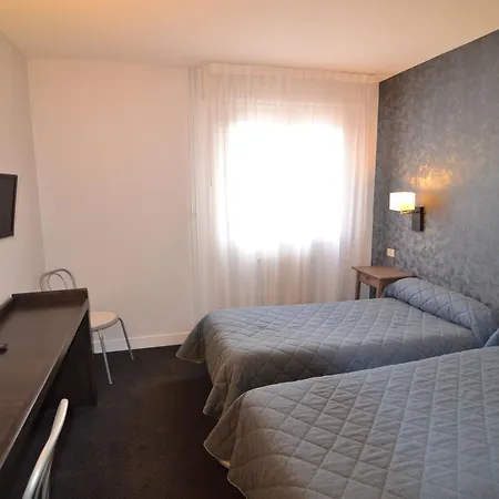 Brit Centre - Le Valentre Hotel