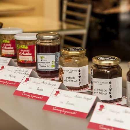 Brit Centre - Le Valentre 3*