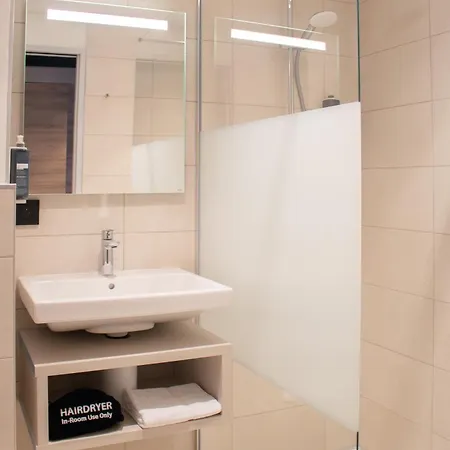 Hotel Brit Centre - Le Valentre 3*