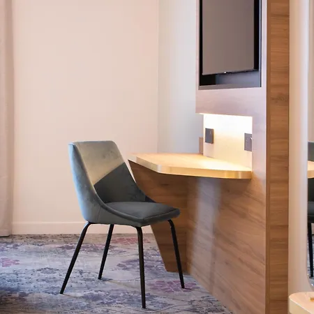 Hotel Brit Centre - Le Valentre 3*
