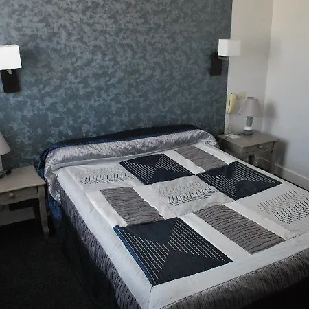 Brit Centre - Le Valentre Hotel