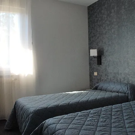 酒店 Brit Centre - Le Valentre 3*