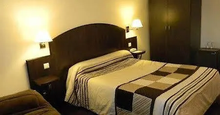 Brit Centre - Le Valentre 酒店 3*