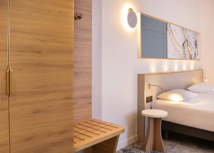 فندق Brit Centre - Le Valentre