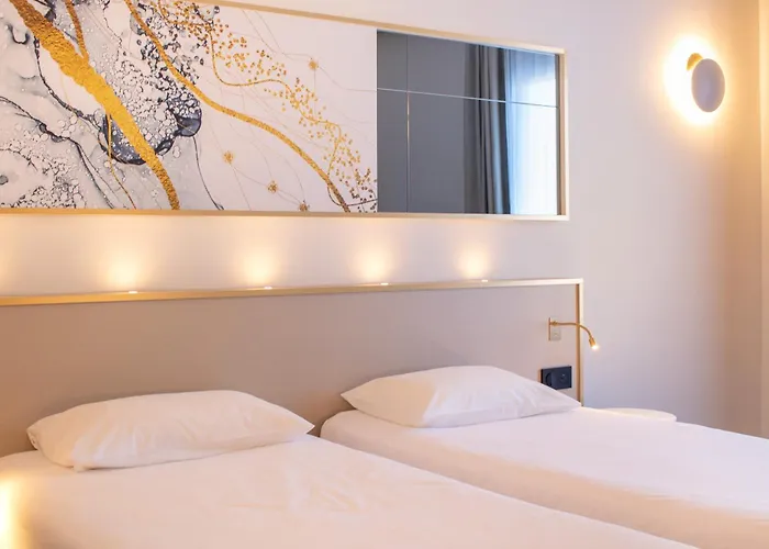 Brit Centre - Le Valentre فندق