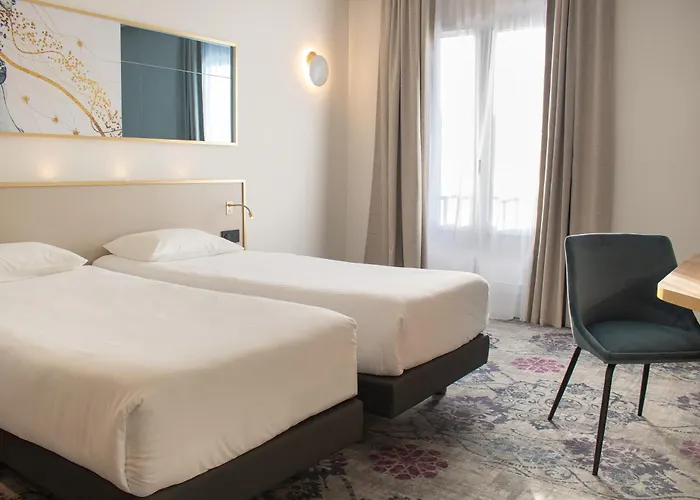 Brit Centre - Le Valentre 酒店 3*