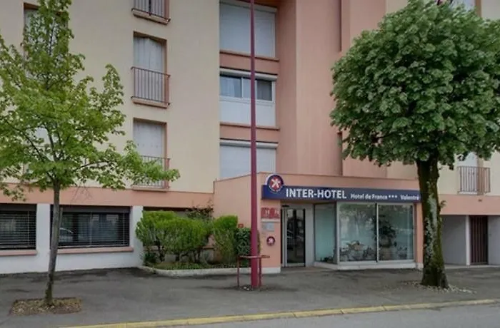 Brit Centre - Le Valentre فندق 3*