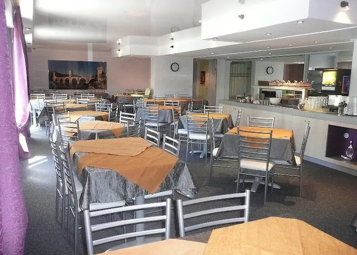 Brit Centre - Le Valentre كاهورْ