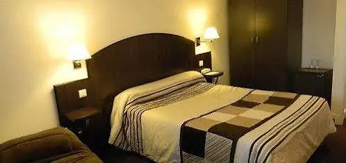 Brit Centre - Le Valentre فندق 3*